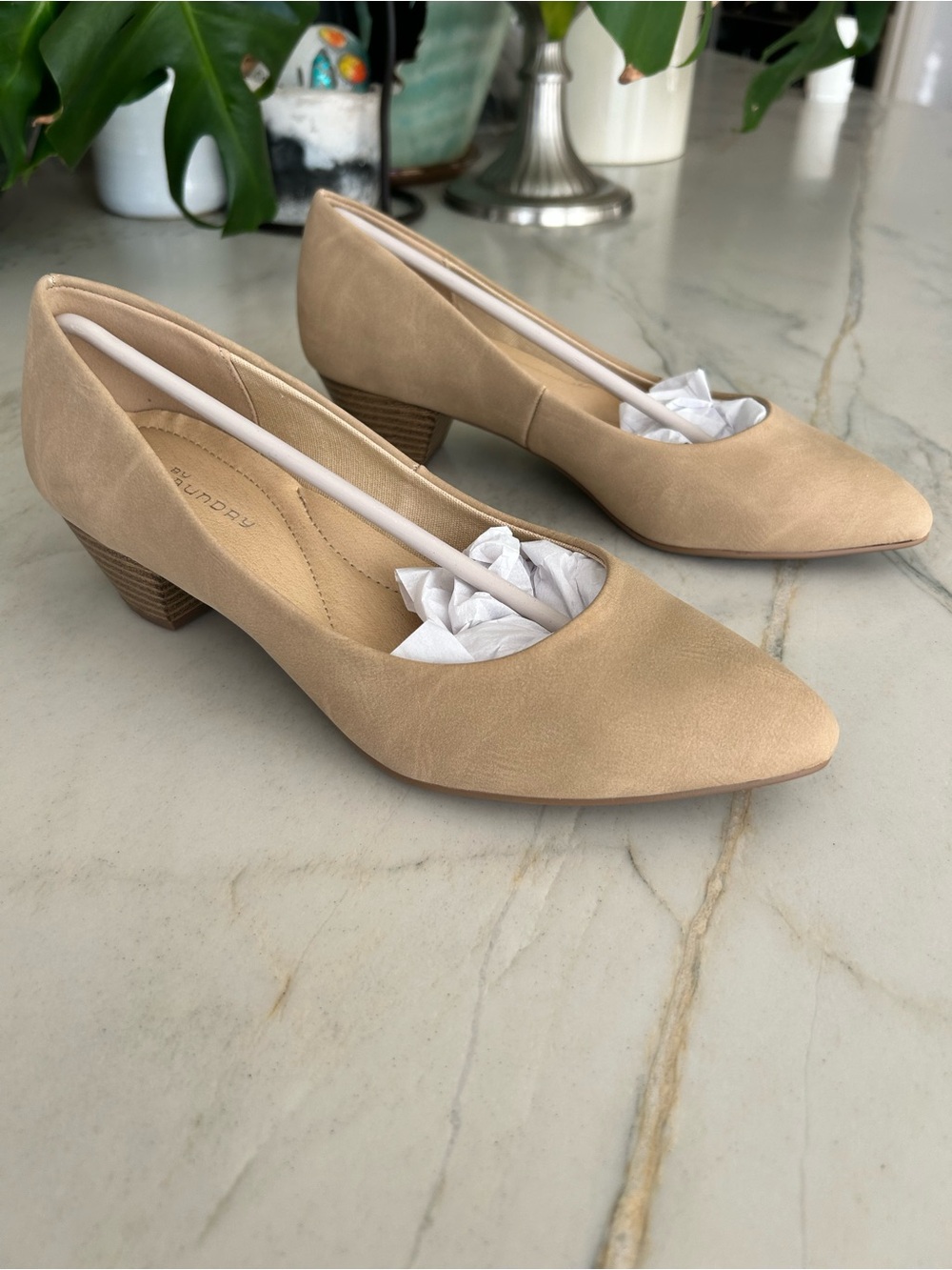 NWT Chinese Laundry Women's Block Low Heel Pumps in Beige Multiple Sizes!
